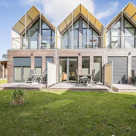 House, Laguna 